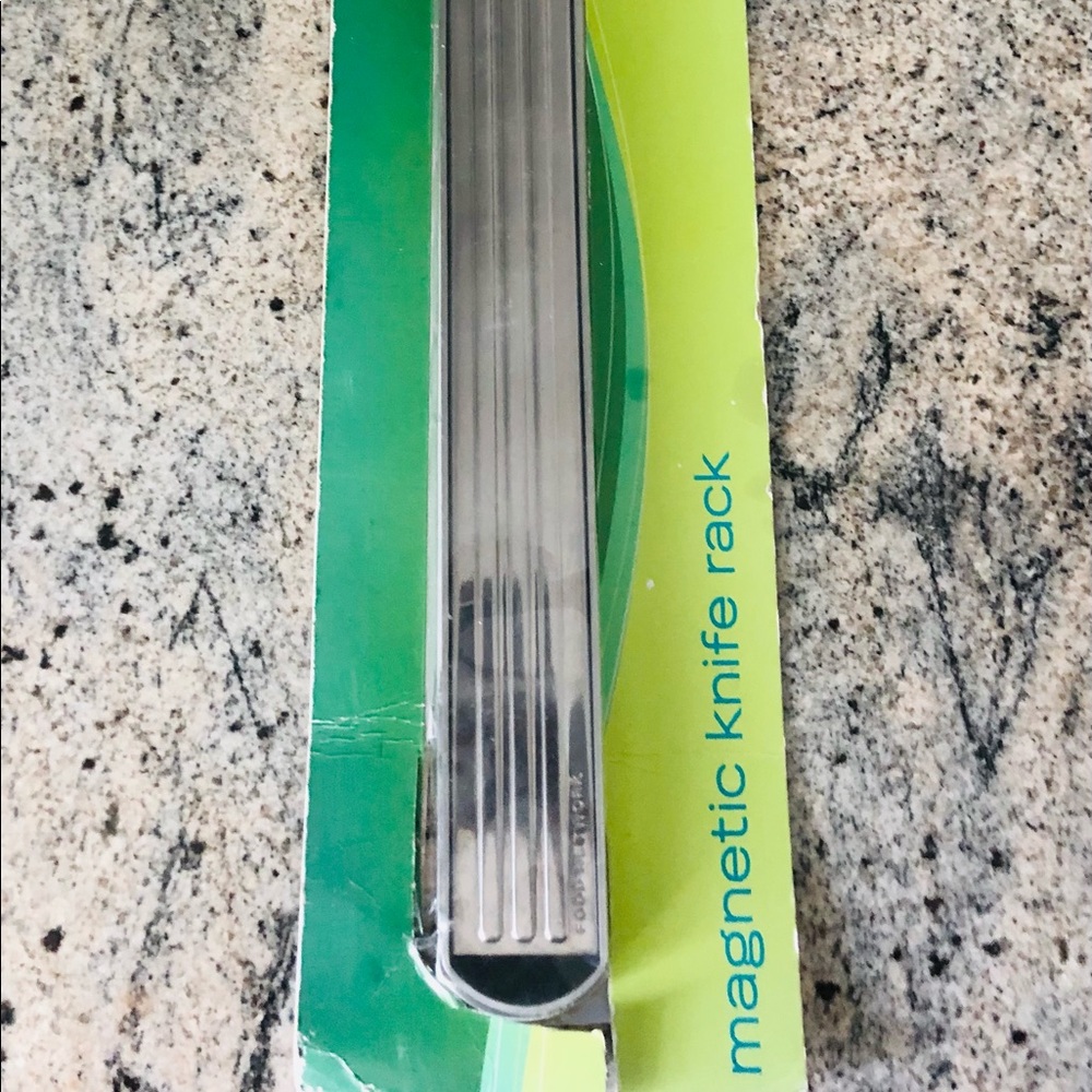 Magnetic Knife Rack - Picture 1 of 8